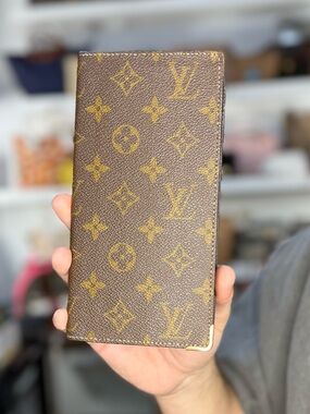 LV LONG WALLET